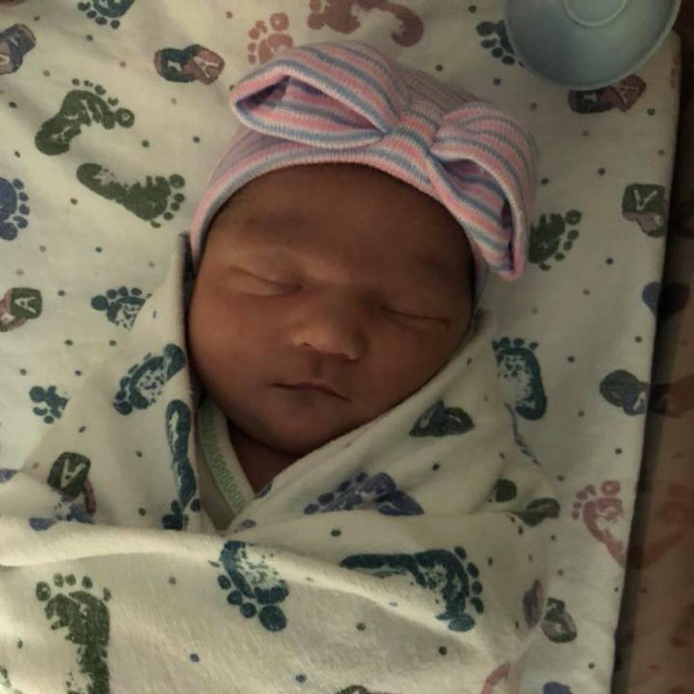 Meet your Posher, Jama